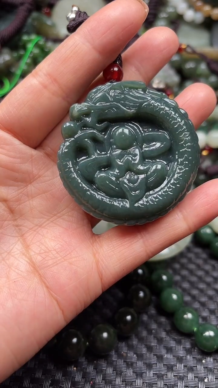 【闪购商品】和田玉颈饰未镶嵌.