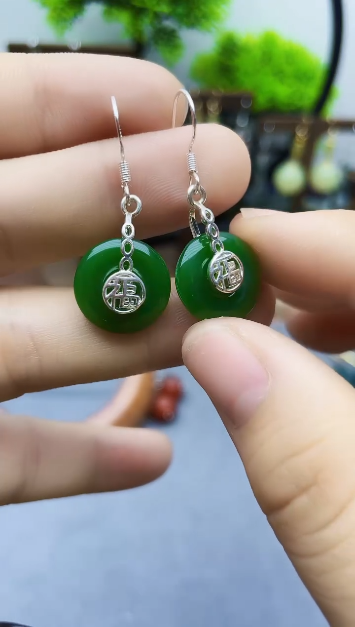 未镶嵌和田玉耳饰121000