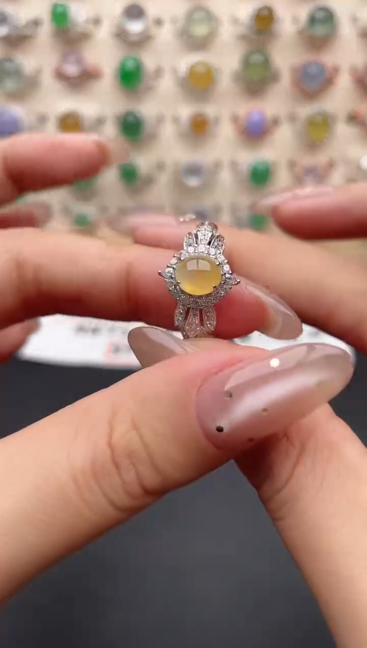 【闪购商品】翡翠戒指银S925镶嵌一物一证一礼盒