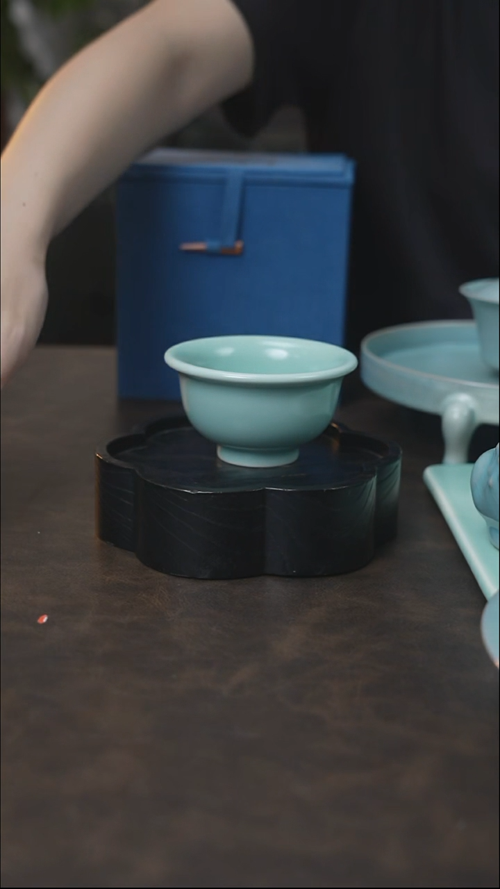 压手杯 汝瓷 （拾汝）（仿古泥）