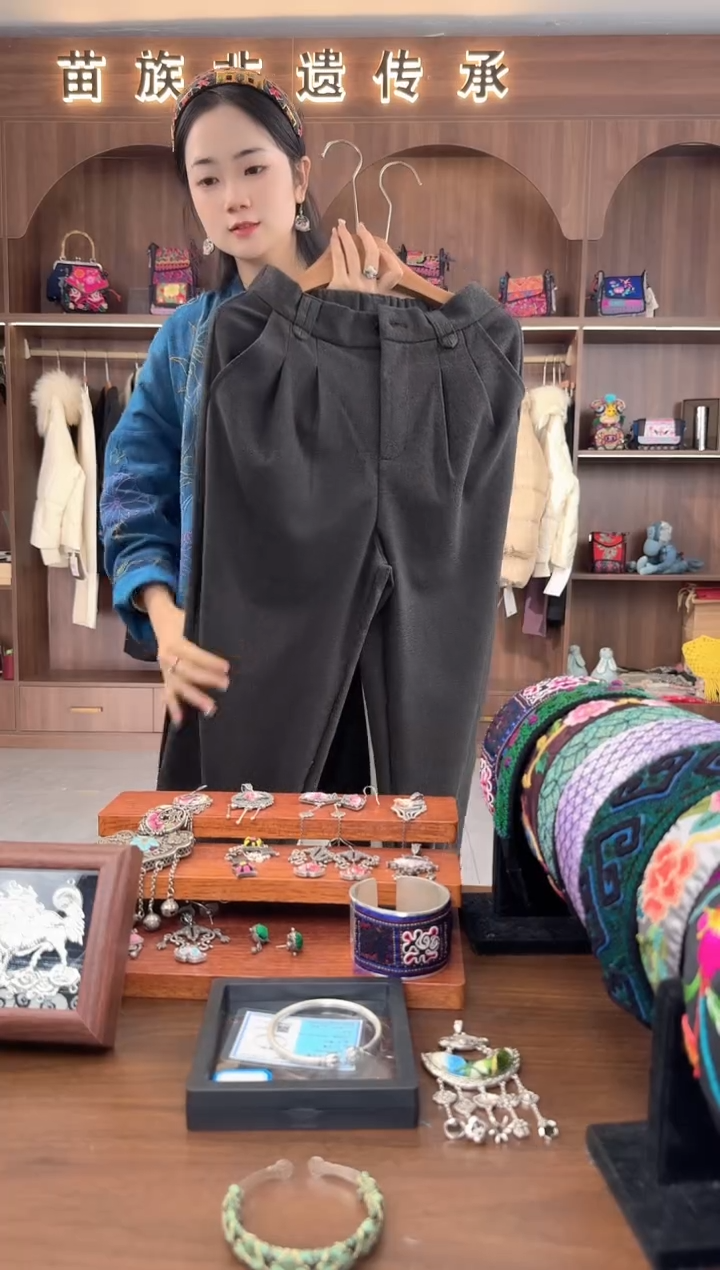 刺绣扶光苗绣传承L76