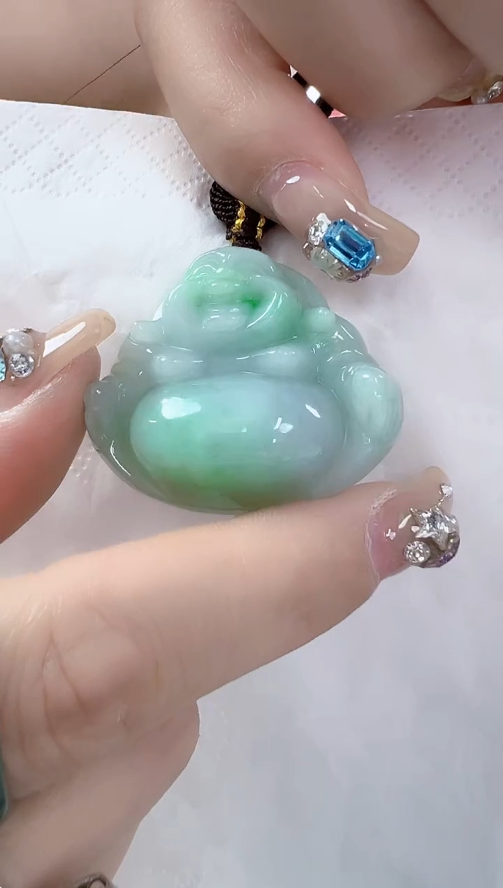 颈饰未镶嵌翡翠孤品佛公   宽36高31厚12