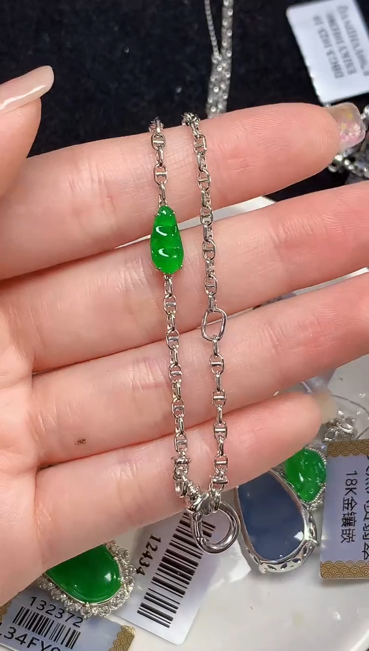 套链18K金镶嵌翡翠L多样性发其一