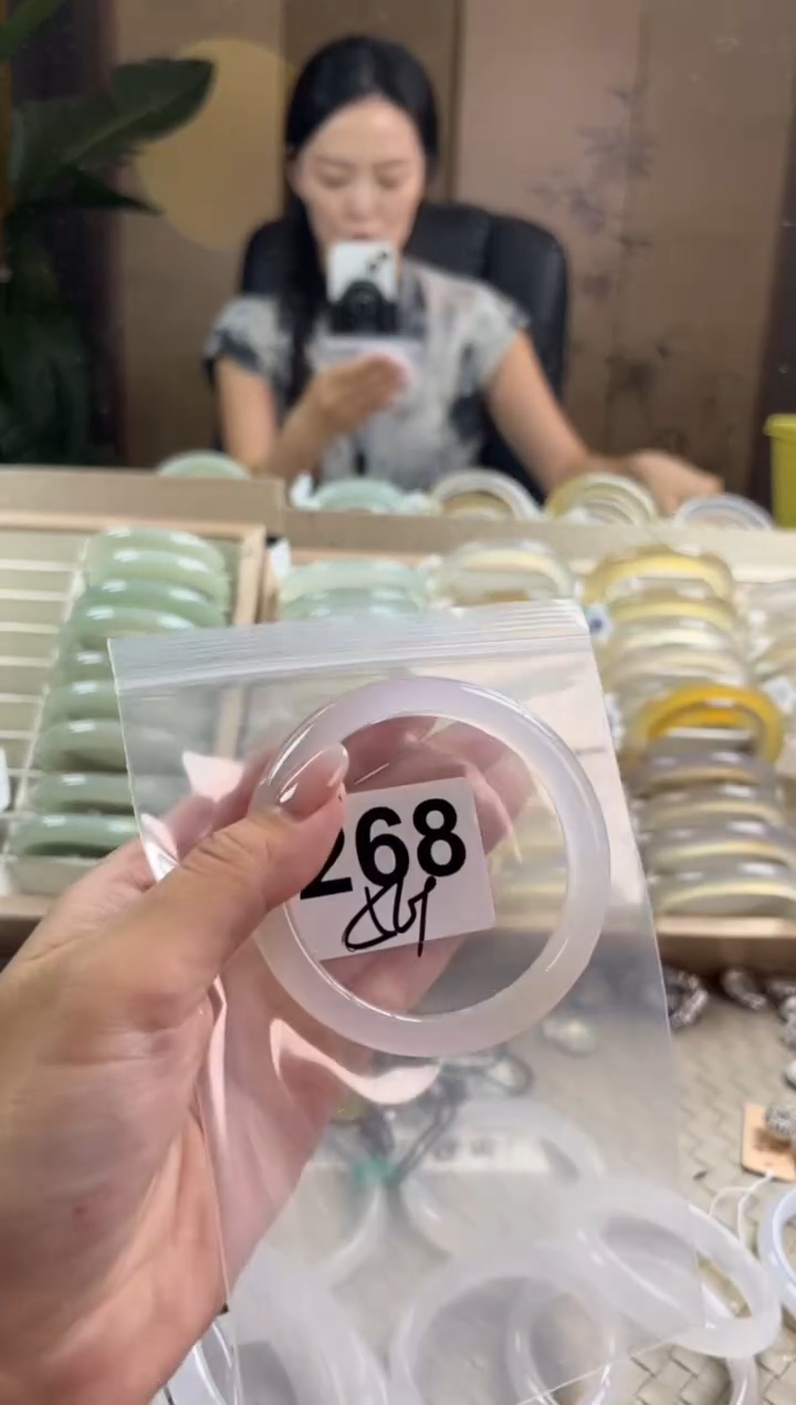 手镯玛瑙/玉髓未镶嵌268