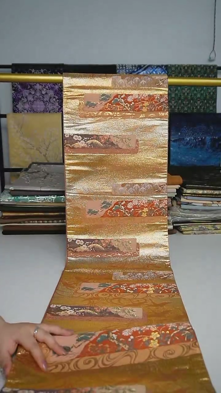 【闪购商品】织绣21六通彩金花卉特价