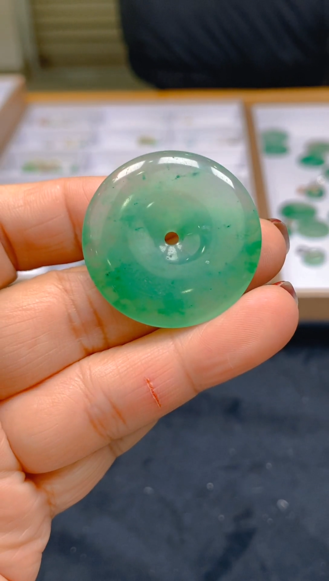 【闪购商品】石英质玉颈饰未镶嵌冰美人非洲翠，假一罚四045