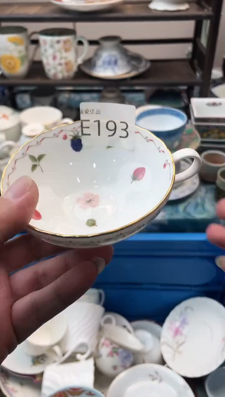 劳****?瑞瓷甄选瓷器18包邮E193