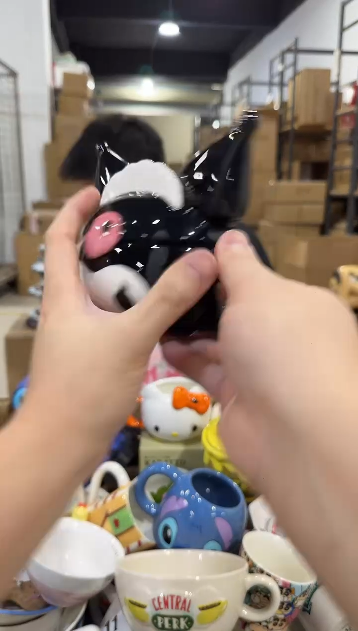 瓷片陶瓷库洛米带盖杯