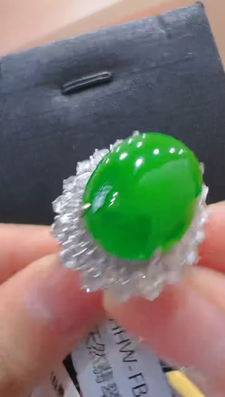 【闪购商品】翡翠戒指18K金镶嵌               
