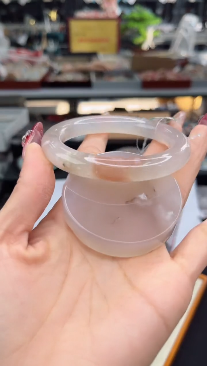 【闪购商品】石英质玉手镯未镶嵌57圈口（赠品镯心）3507741