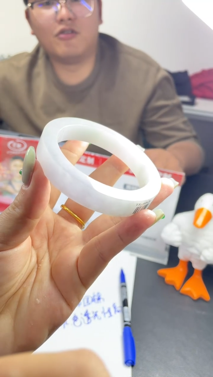 【闪购商品】定制翡翠手镯未镶嵌手镯DDQ/发一件