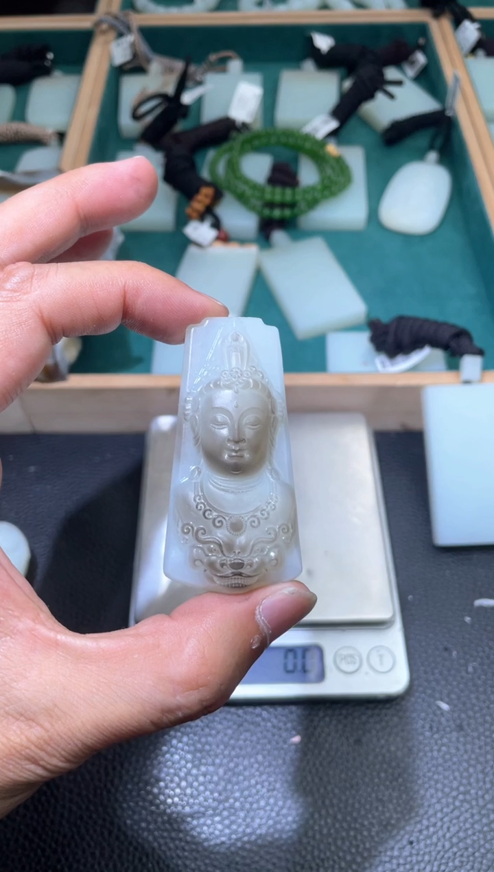 定制和田玉观音 