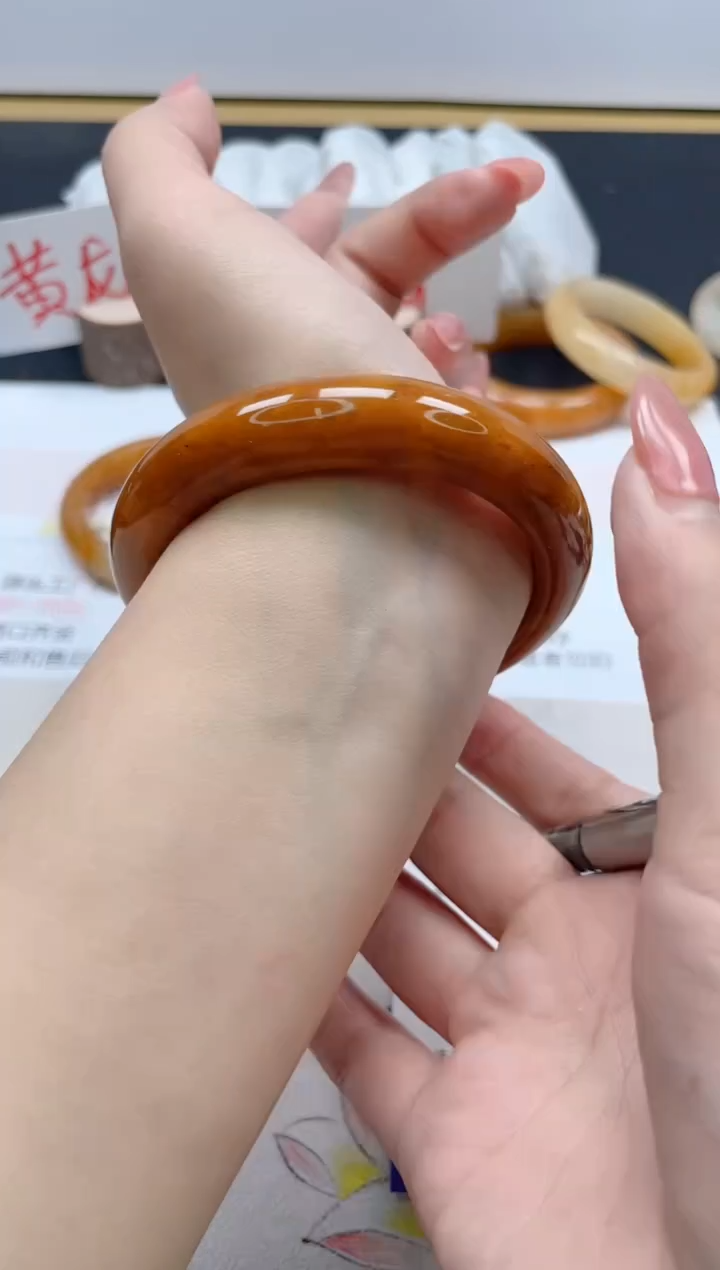 【闪购商品】石英质玉手镯未镶嵌A164/60.6