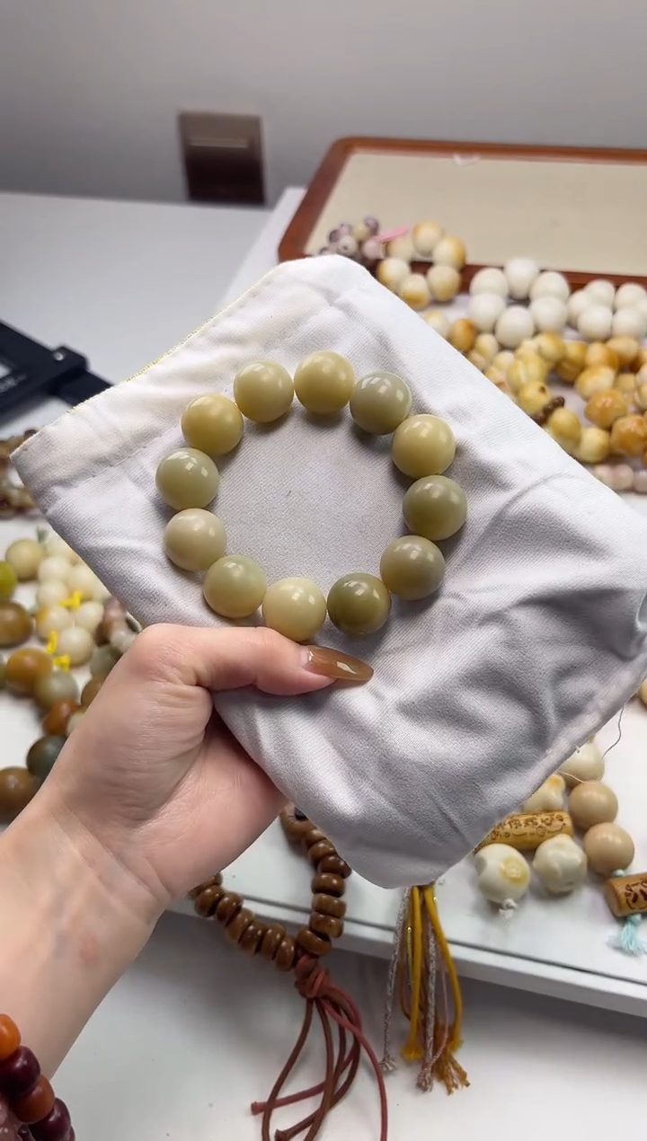 手串菩提根/象牙果沐c86玉化大青提19mm手串瑕疵不补