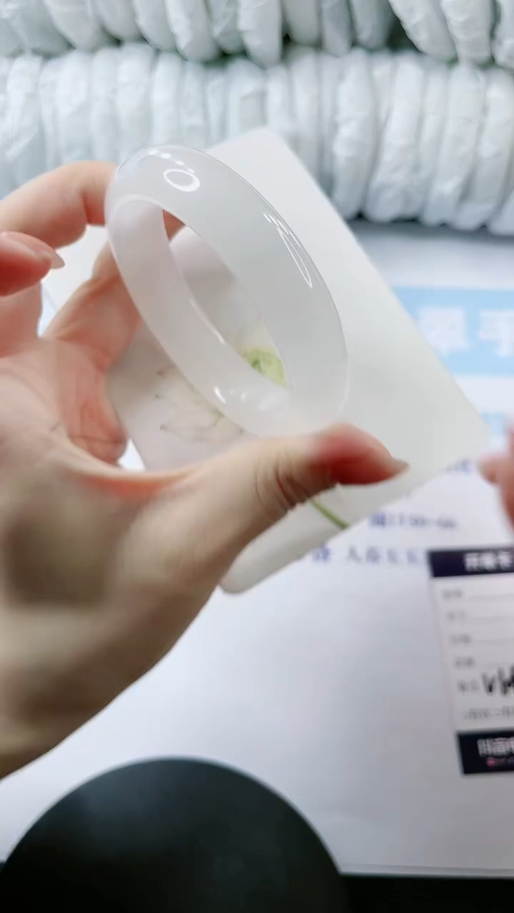 【闪购商品】石英质玉手镯未镶嵌多样性发货V108