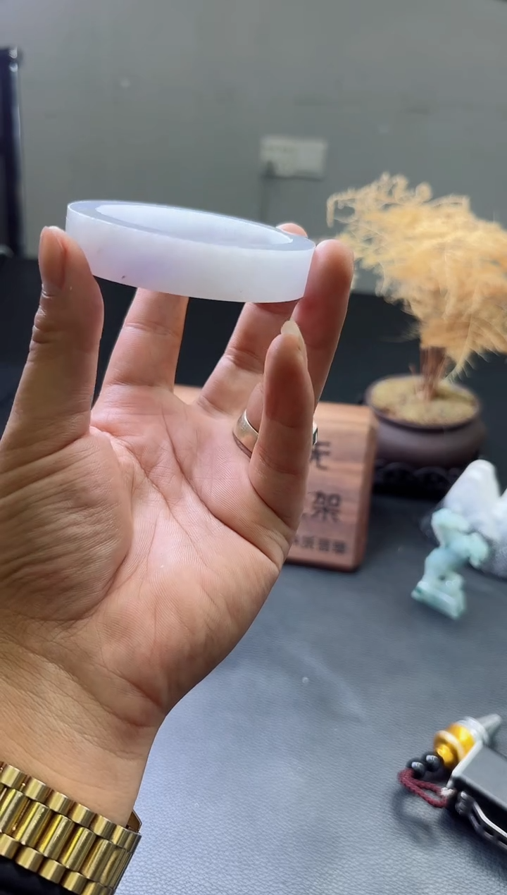 定制翡翠手镯未镶嵌调****本手镯定制