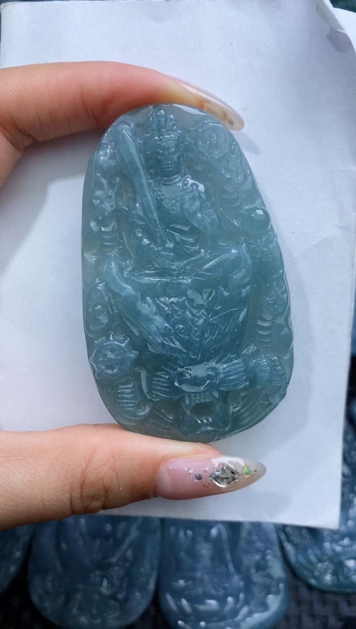 【闪购商品】翡翠颈饰未镶嵌          