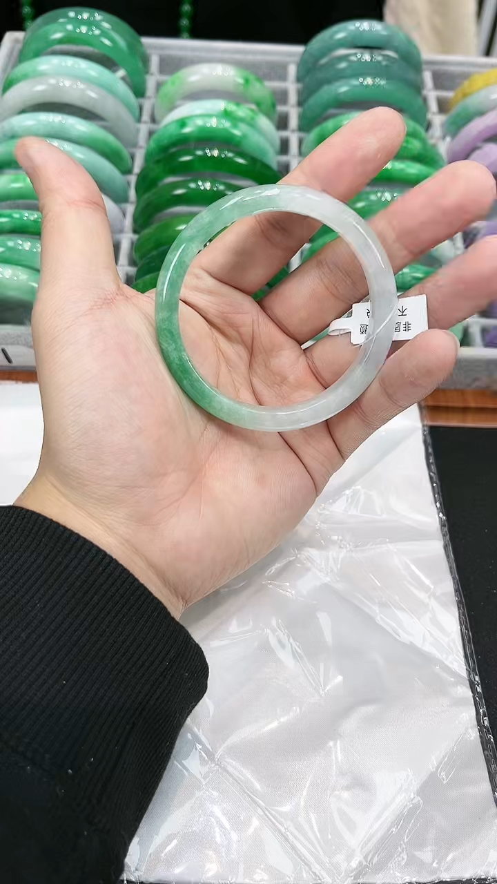 【闪购商品】砖雕s78 阳春白雪手镯 圈口57