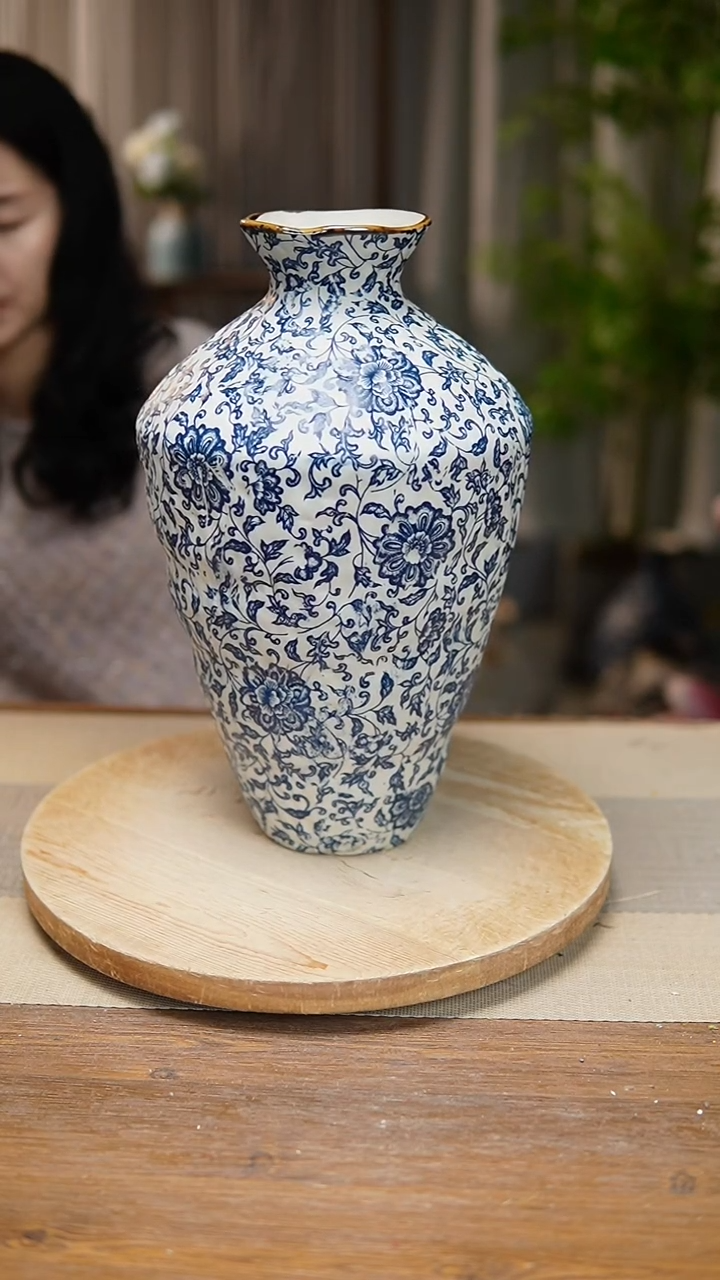 【闪购商品】陶瓷 花器青花瓷缠枝莲高脚