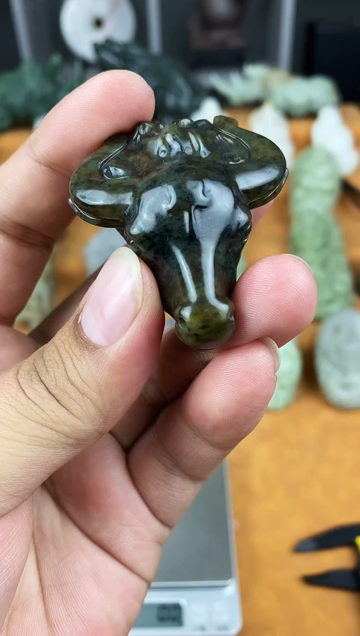 未镶嵌和田玉把件1