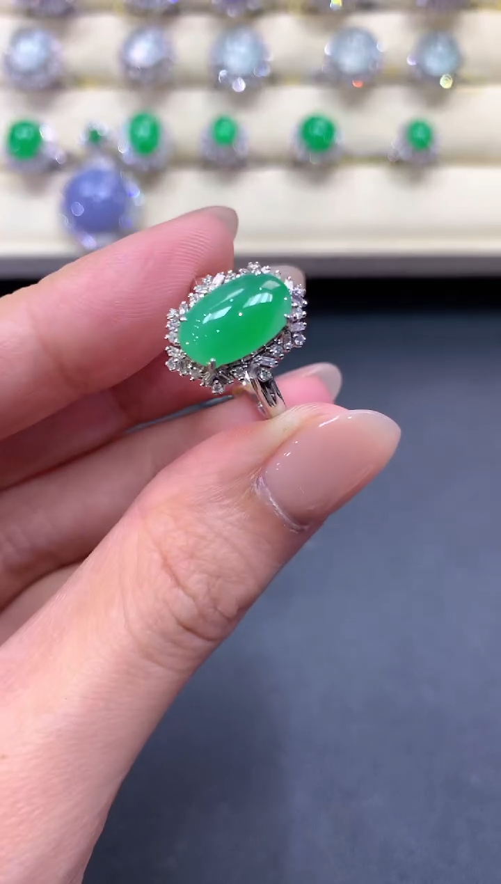 【闪购商品】翡翠戒指18K金镶嵌a187