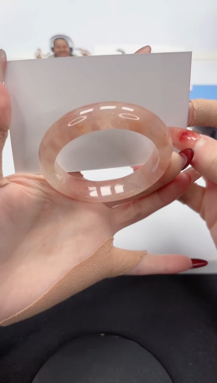 【闪购商品】石英质玉手镯未镶嵌A57-52.4