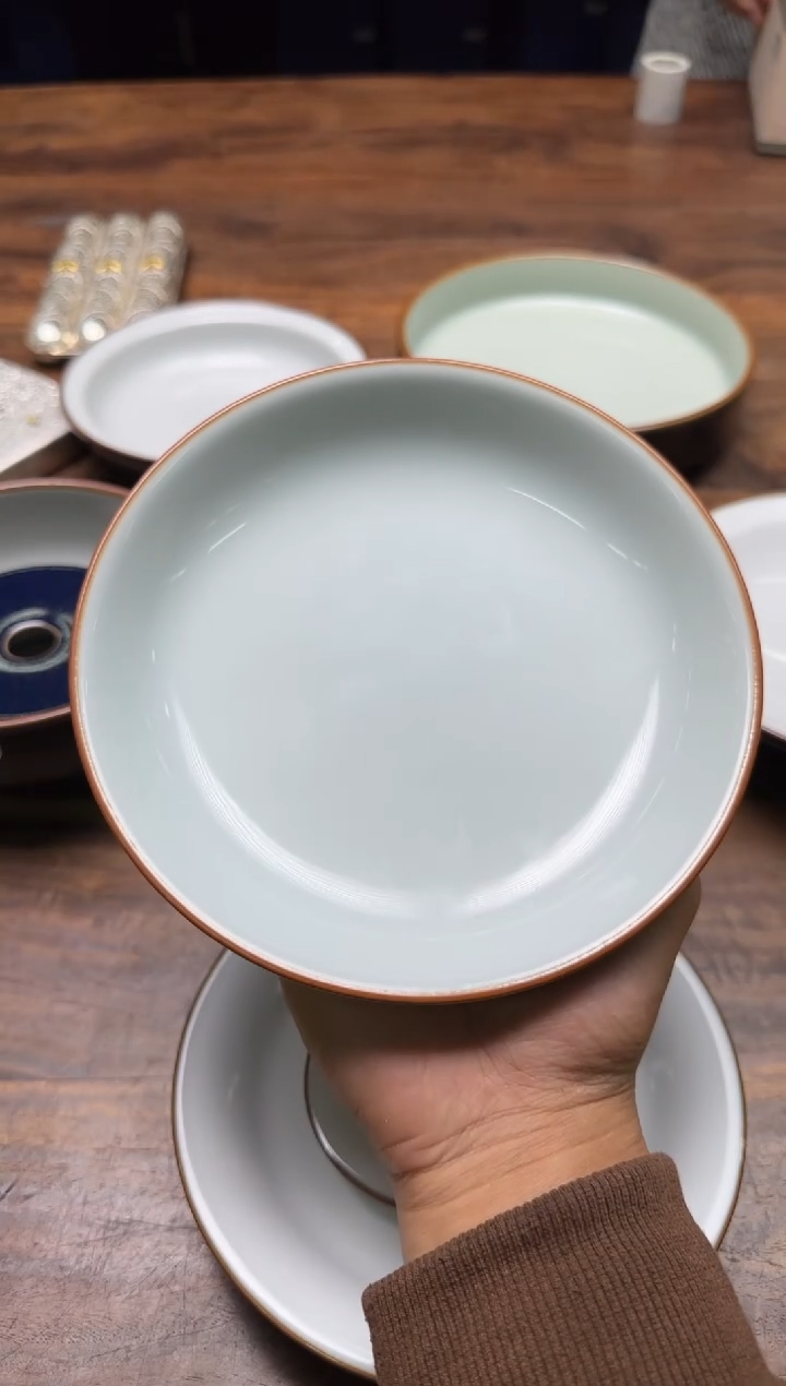 哈****Q燕泥堂 紫黛宛玉撇口壶承