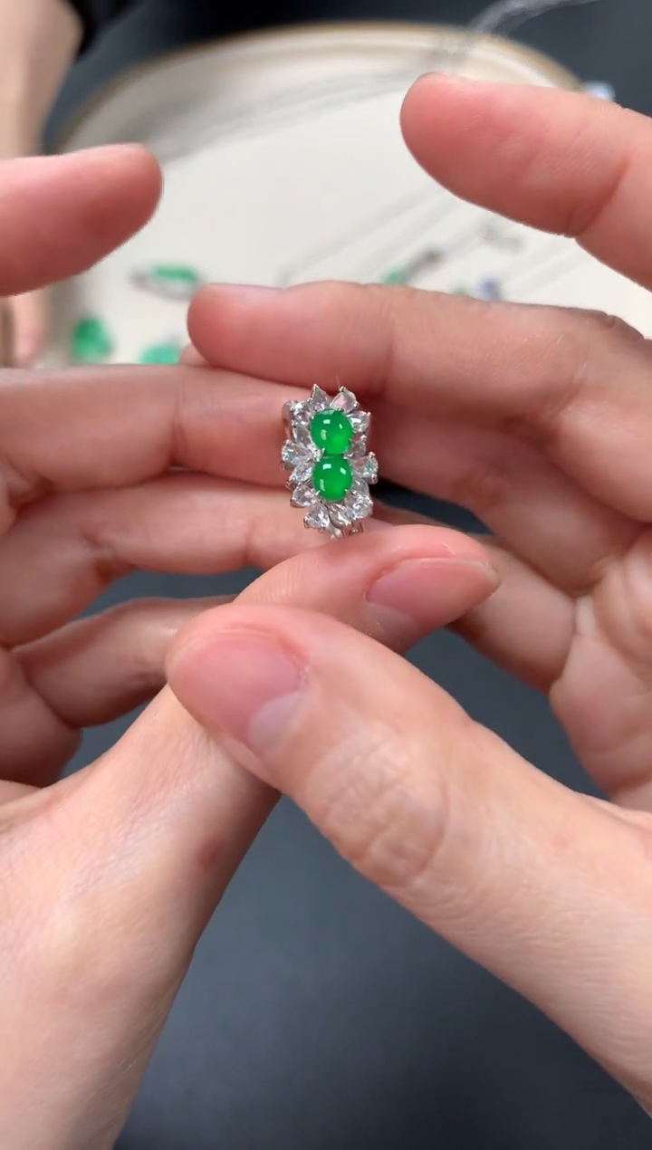 【闪购商品】翡翠戒指18K金镶嵌戒指11800