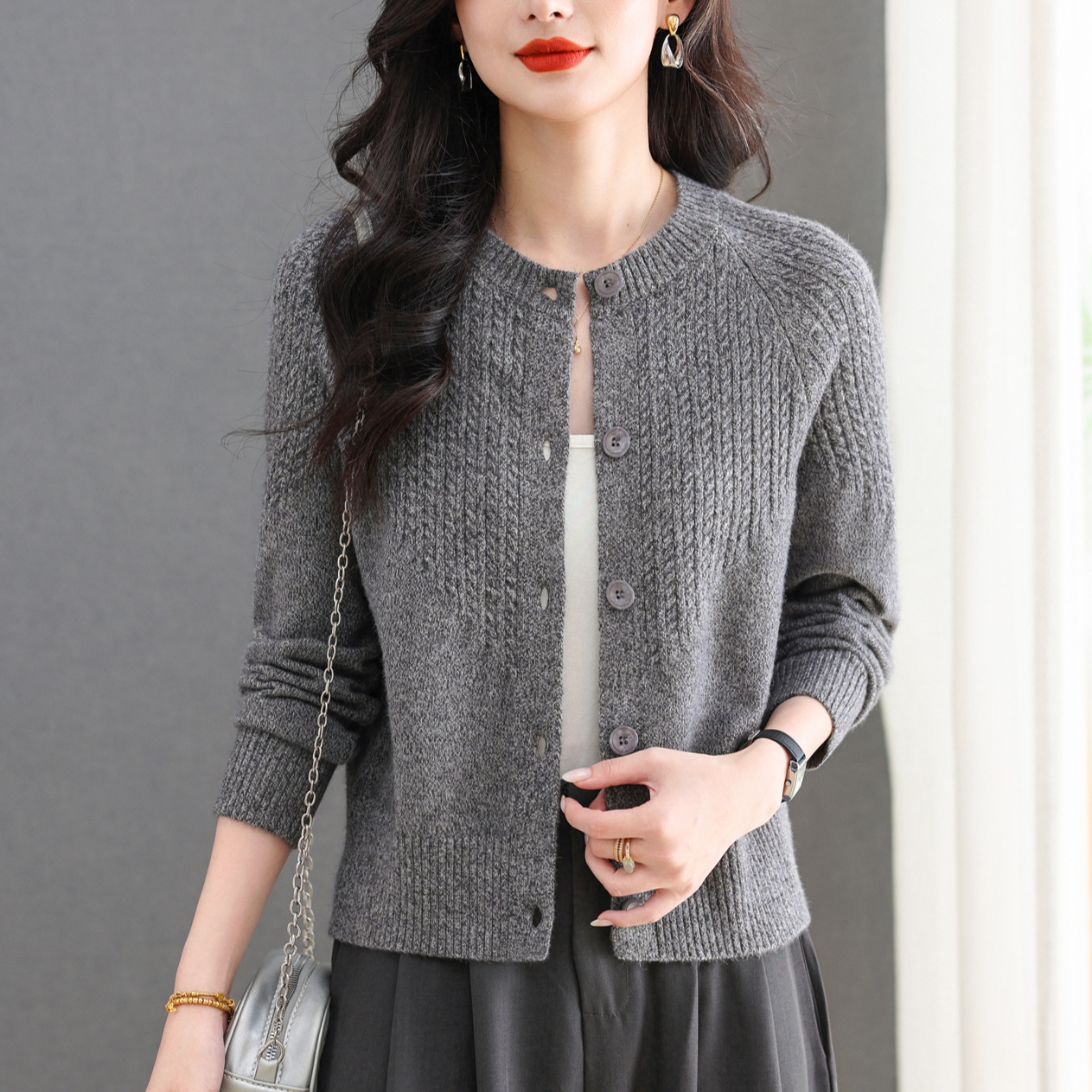 圆领开衫2025秋季羊毛开衫外套长袖针织衫春秋短款百搭针织衫