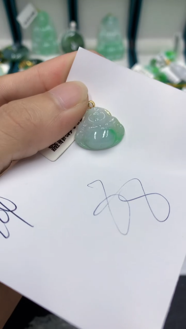 翡翠18K金镶嵌颈饰翡翠