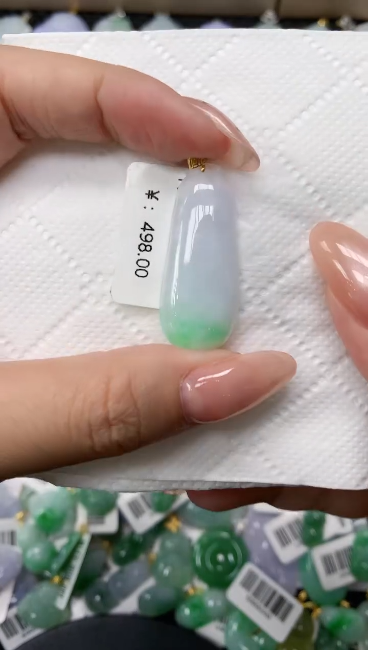 颈饰18K金镶嵌翡翠1111111111