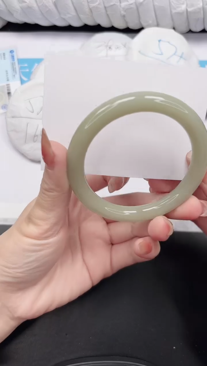 未镶嵌手镯石英质玉32-59.7DY