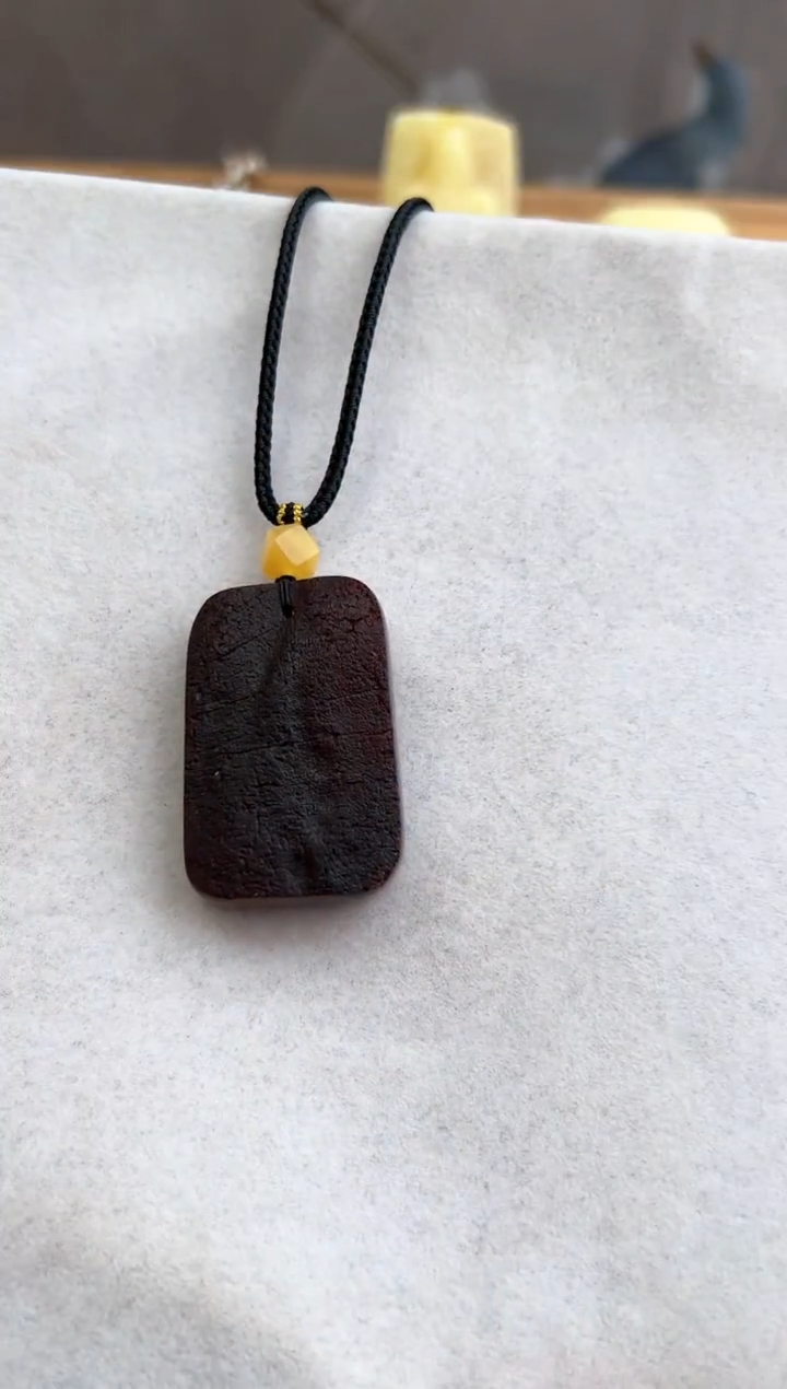 【闪购商品】琥珀裸石未镶嵌10218093-吊坠