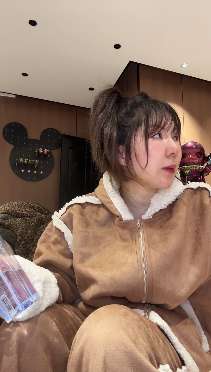 M码我就是574连帽复古经典咖色套装