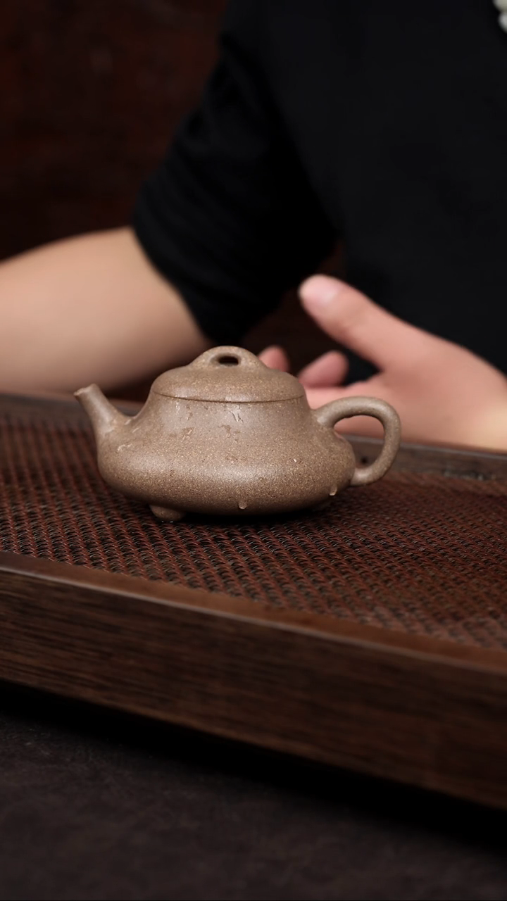 【闪购商品】紫砂茶壶高温红降坡儒瓢【带矿标证书】