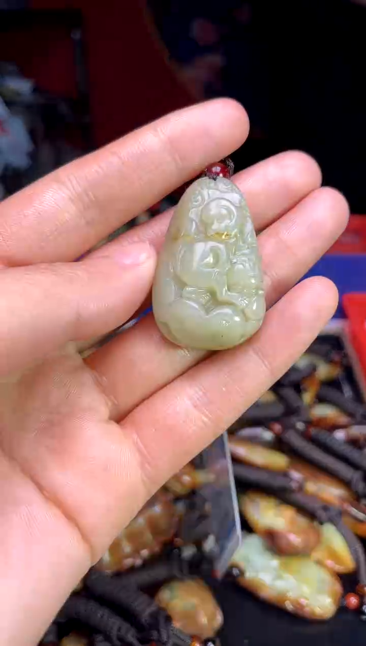 【闪购商品】和田玉未镶嵌颈饰1