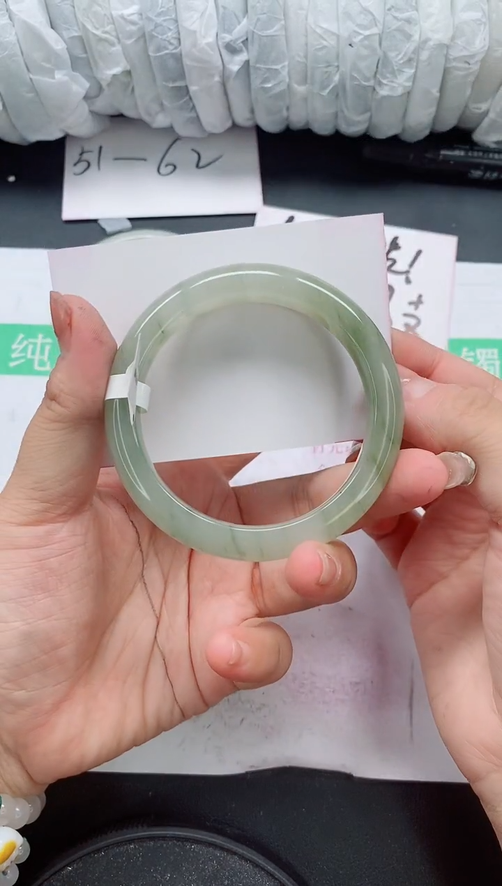 未镶嵌手镯石英质玉38/58-59