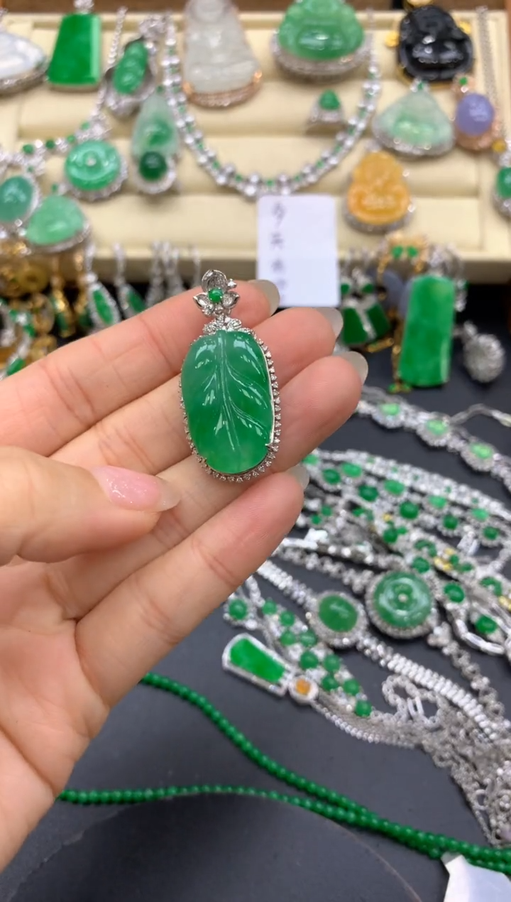 【闪购商品】翡翠颈饰18K金镶嵌487-中国好珍宝