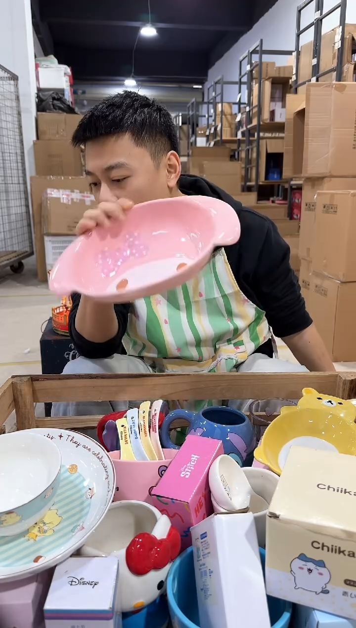 瓷片B款大号美乐蒂深碗