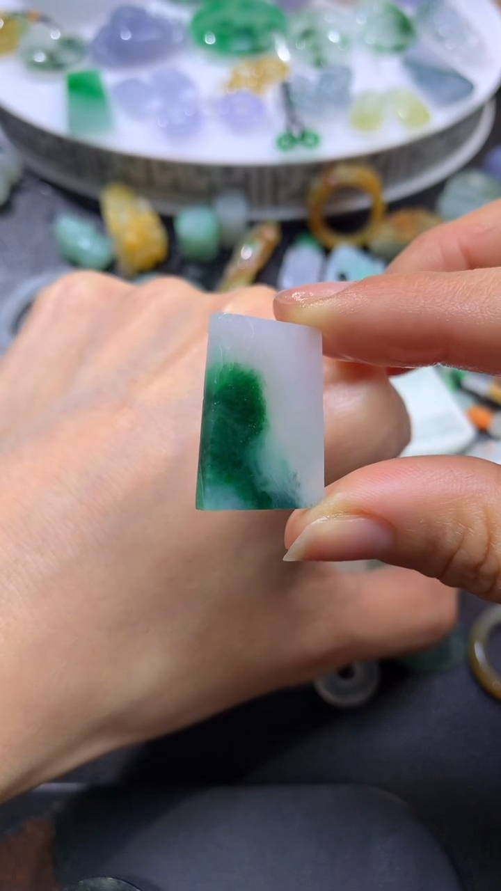 【闪购商品】定制翡翠未镶嵌翡翠