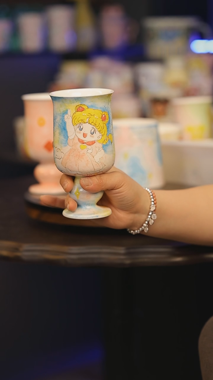 【闪购商品】摆件景德镇釉下彩绘设计师款式陶瓷