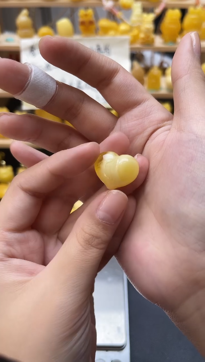 琥珀未镶嵌珠宝奇石118琥珀蜜蜡微瑕