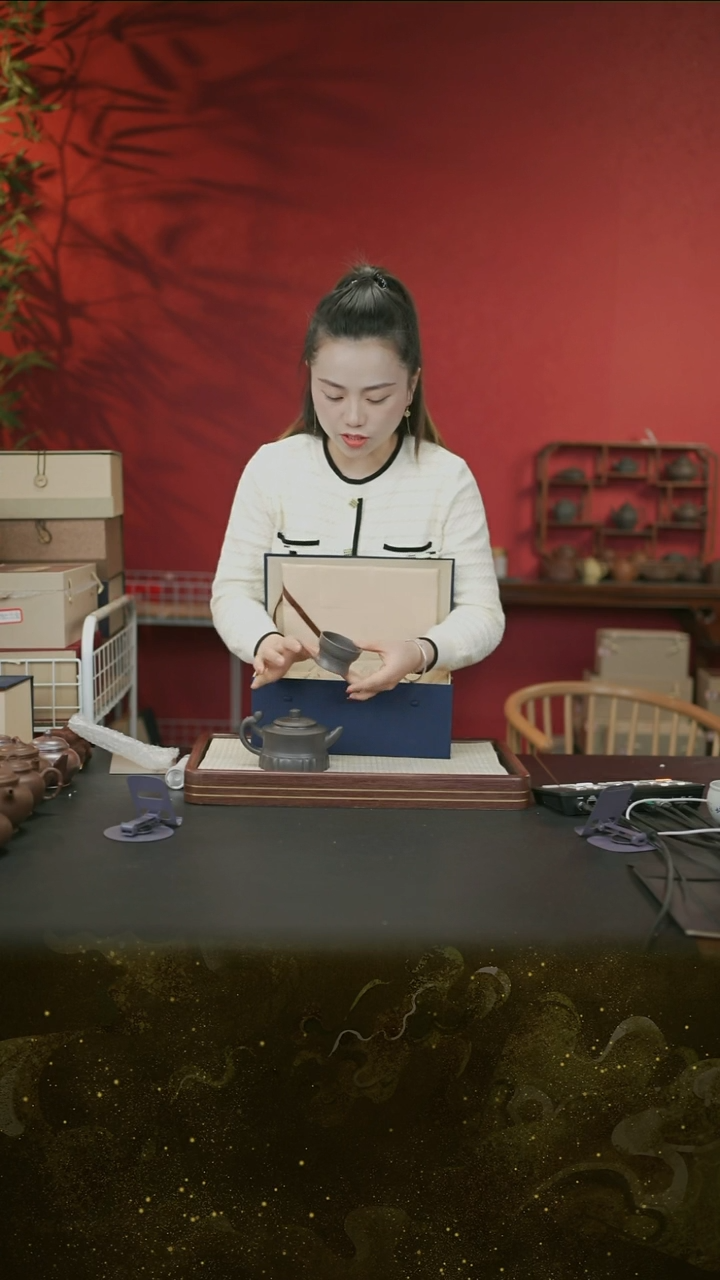 茶壶紫砂42号 DZ 黑料 一壶四杯