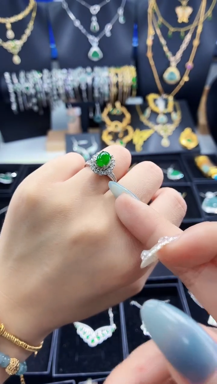 翡翠戒指未镶嵌戒指