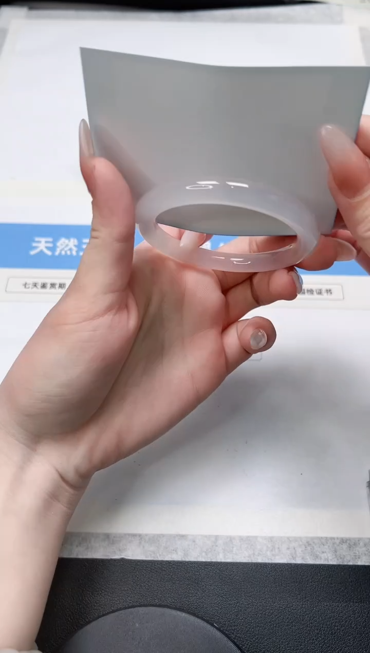 【闪购商品】石英质玉手镯未镶嵌39/荔枝51