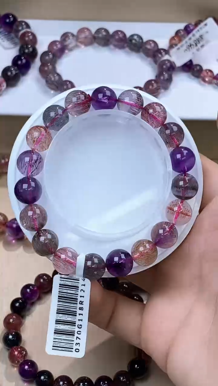 【闪购商品】水晶手链未镶嵌黑加仑超七10m+