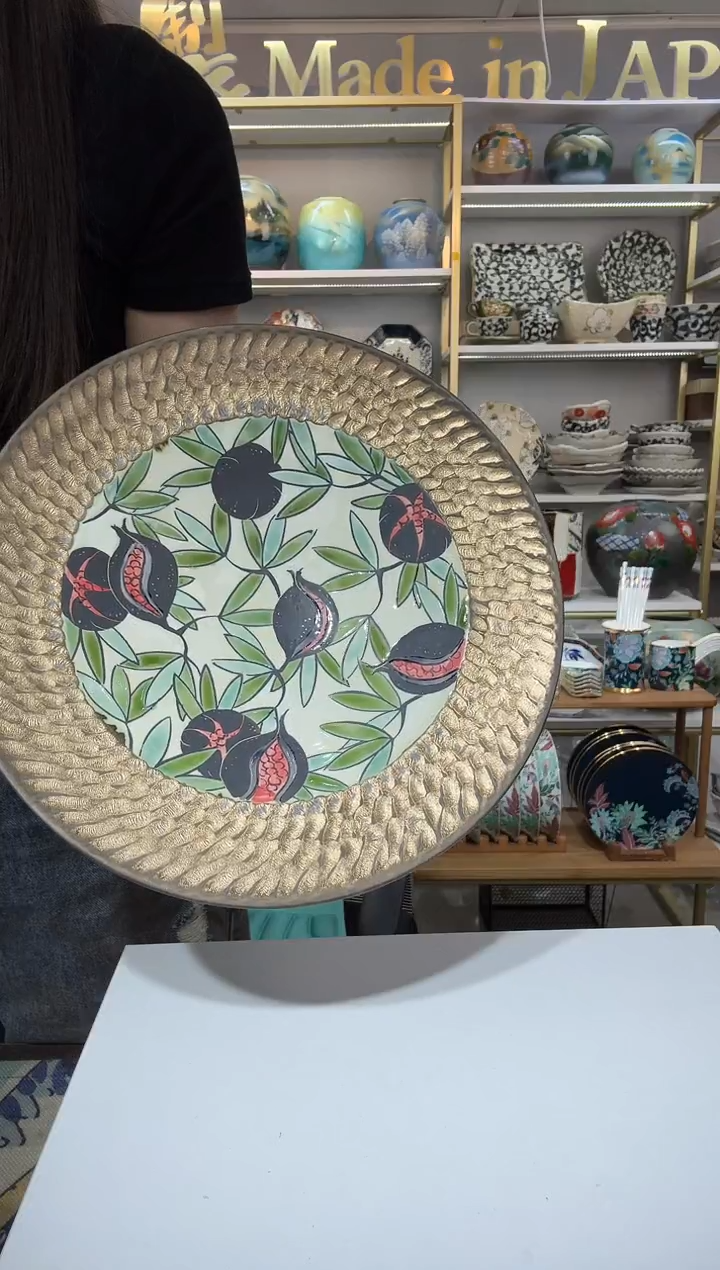 陶瓷24厘米深盘一只