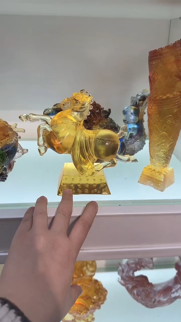 手工艺品琉璃唐马