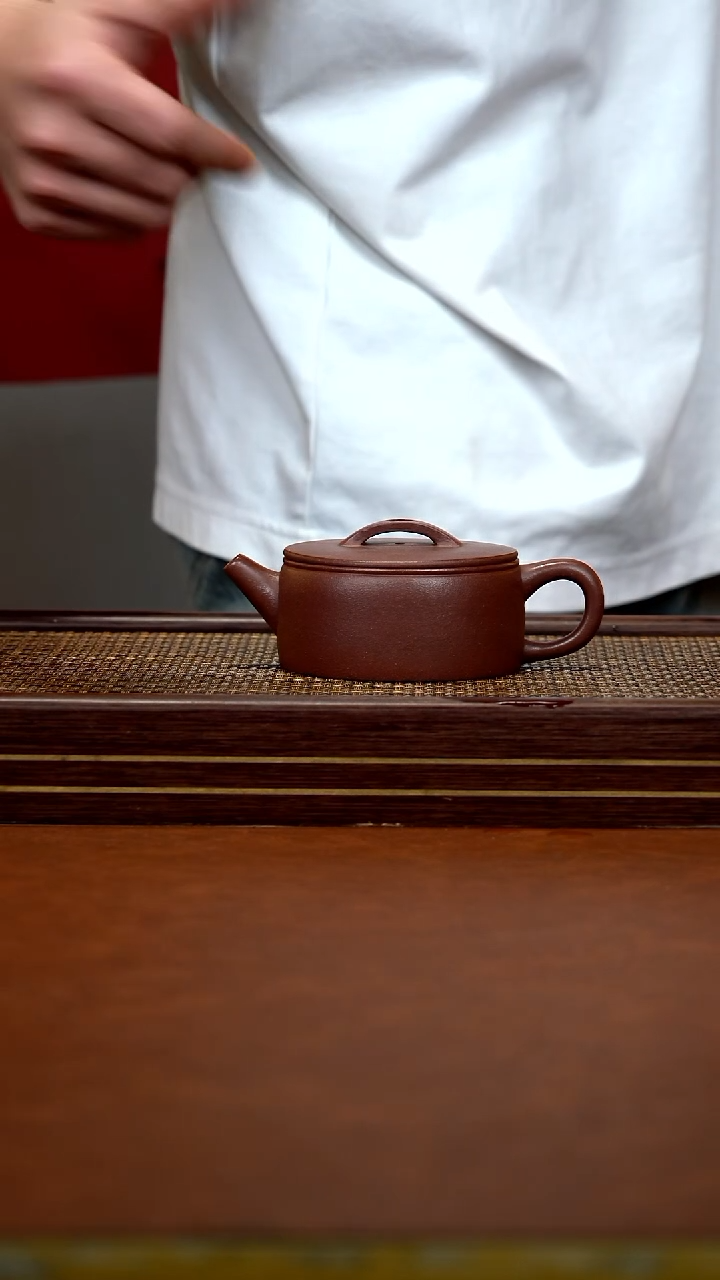 茶壶紫砂  ZQ    底槽清    汉瓦    260cc  