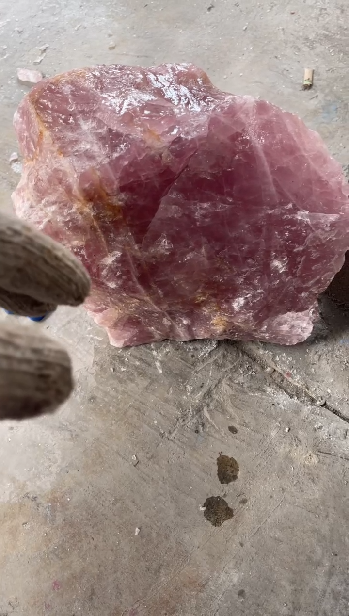 【闪购商品】芙蓉石原石未镶嵌天然粉水晶原石摆件拍5单99发1
